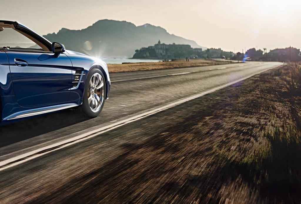 Erő és elegancia. A Mercedes-AMG SL 65 egy élsportoló tipikus jellemzőit mutatja.