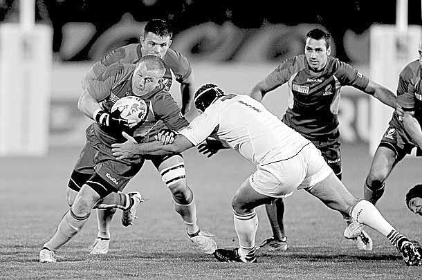 Marius Chindriş va fi operat pentru refacerea ligamentelor anterioare ale genunchiului drept şi va lipsi de pe gazon până în luna martie a anului viitor, iar alţi 3 utişti riscă accidentări grave