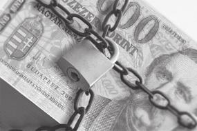 durată vor fi finanţate cu resurse de durată Strategia conservatoare: Societatea tratează problema finanţării cu o prudenţă exagerată, adică utilizează resurse de durată şi în cazul finanţării unor