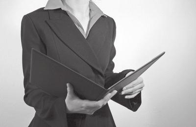 MODULUL VI. Comunicare eficientă 195 Să învăţăm de la profesionişti! Să ne îmbrăcăm adecvat auditoriului. Să încercăm să reflectăm vestimentaţia lor.