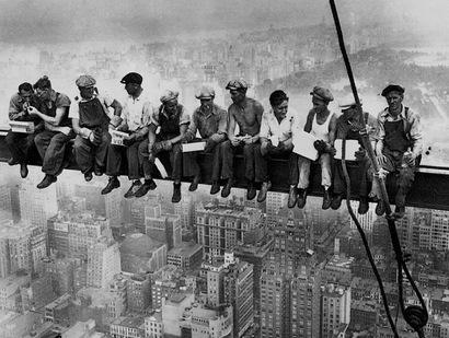 Acélszerkezet-építés története Acélszerkezet építés eseményei: 1931 Empire State Building (381m) Az