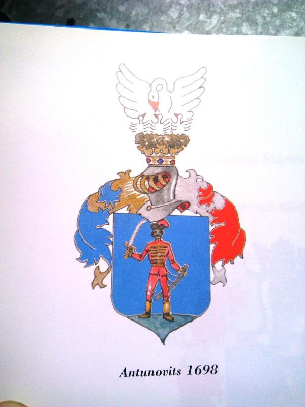 Bunjevački prigled, 2014/3 odnosa, Poljički statut se razlikuje od ostali sridnjovikovni ustava i zakona.