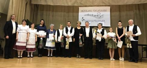 Kulturális Hírek VII. Népzenei Találkozó Búzavirág Népdalkör 2018.március 3-án rendeztük meg a V I I. N é p z e n e i Ta l á l k o z ó n k a t Pusztaföldváron.