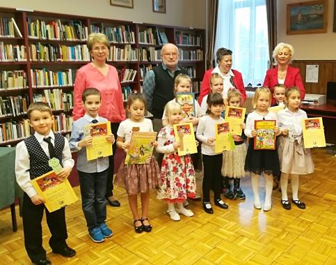 A bál támogatói: ABO MIX Zrt Kondoros takarmánykeverő Agrár Pláza Balogh Tímea Pusztaföldvár Baráth Gabriella Pusztaföldvár Bocsán Istvánné Dr.
