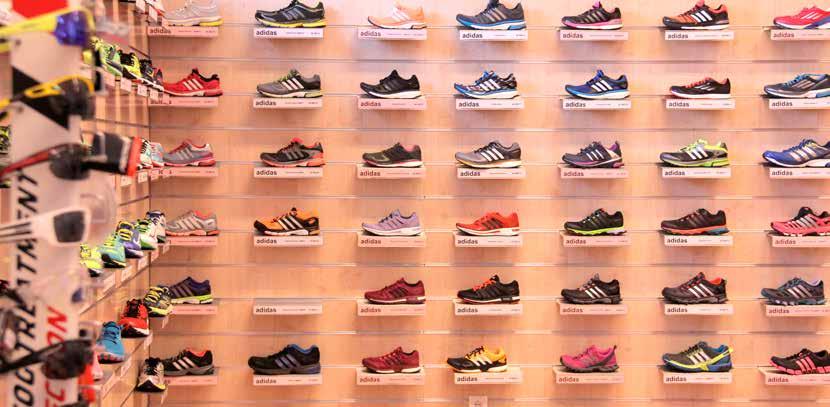 RETAIL market Váróczi, Where All Stores Dreams Come True VÁRÓCZI Store Equipment has been distributing and manufacturing comple store equipment systems for 20 years, including furniture, counters,