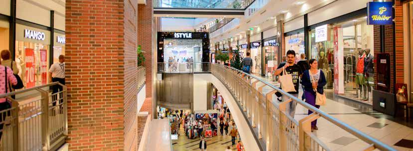 RETAIL INGATLANPIAC WestEnd, a hazai kiskereskedelem iránytűje Az évente átlagosan 20 millió látogatót fogadó WestEnd City Center a hazai kiskereskedelem fejlődésének, a trendek és a vásárlói
