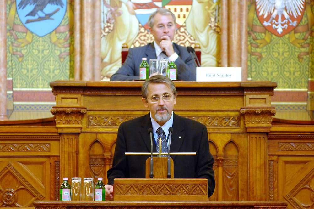 Országház Felsőház A bor hatása az egészségre