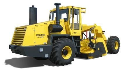 átmérője, nagyobb a marótüskék távolsága és robosztusabbak, erősebbek a tüsketartók (pl. a WR 2500-as esetében a henger átmérője 1,5 m, a tüsketáv 30 mm és 224 db marótüskét tartalmaz).