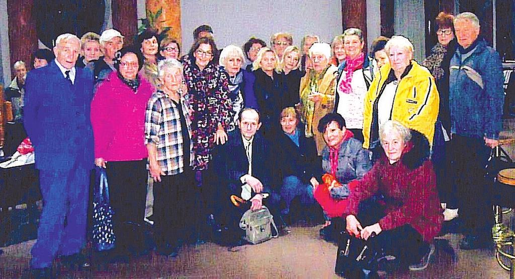 би- клубова из целе Војводине. Лесон из Бечеја. То је традиционална светковина Планинарског савеза туристичким водичем, посетили неколо је и радно.