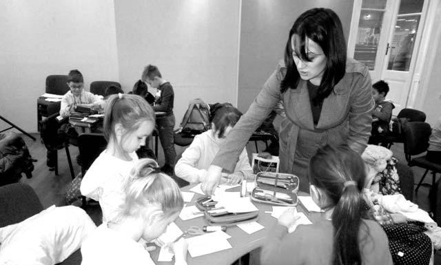 СА СВИХ СТРАНА ОТВОРЕНЕ ЈОШ ДВЕ БУЏЕТСКЕ ЛИНИЈЕ ПРОГРАМИ ЗА МЛАДЕ И ДЕЦУ Расписани су јавни позиви за финансирање пројеката и програма из буџета града Сомбора за реализацију Локалног акционог плана