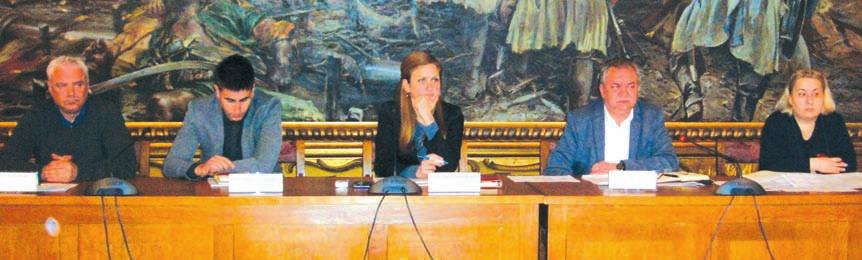 Значајан удео и наменски трансфери из других нивоа власти, план је да се земљишта у закуп 290 ми- државног пољопривредног у градску касу догодине слије лиона динара. укупно 2.961.086.250 динара.