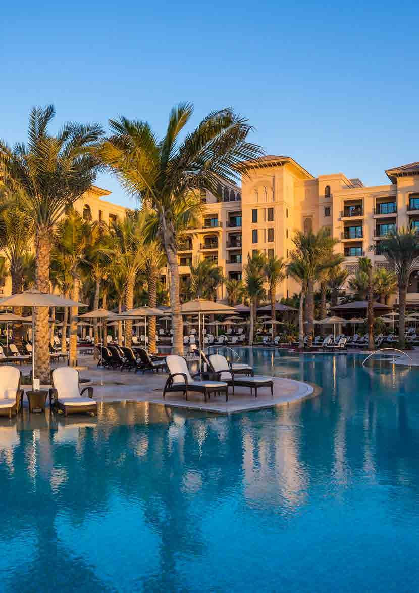 FOUR SEASONS RESORT DUBAI AT JUMEIRAH BEACH***** Kinek ajaénljuk? Elsősorban az exkluzív pihenést igénylő családoknak és pároknak.