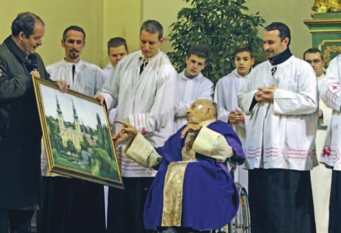 2004- ben vasmiséjét Rómában, a Szent Pé - ter-bazilika magyar kápolnájában tarthatta.