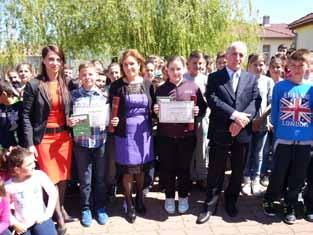 Am fost ultima generație care a prins clasele de limba germană, apoi s-au desființat din lipsa copiilor și au rămas doar cele în limba română.