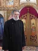 Primul popas l-am făcut la primărie, acolo albastrul din ochii domnului primar au dat o pată de culoare încăperii luminată de soarele arzător.