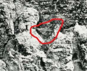 Next to them is a figure of a jumping dog that follows the rider who triumphed the lion with his spear. tripedia.info Europe Bulgaria és travelinos.