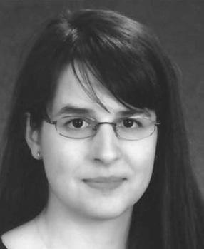 További szükséges összetevô még a SPARQL lekérdezô nyelv, amely arra szolgál, hogy az adatokat a modell alapján (akár más alkalmazásoknak is) el kell tudják érni, ki tudják értékelni.