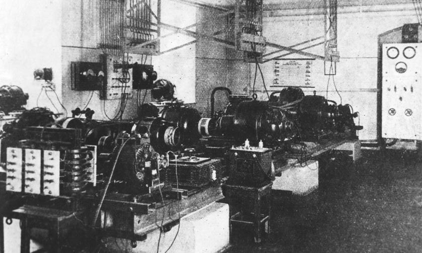 OKTATÁS Az Óbudai Egyetem Kandó Kálmán Villamosmérnöki Karának Híradástechnika Intézete LUKÁCS GYÖRGY lukacs.gyorgy@kvk.uni-obuda.
