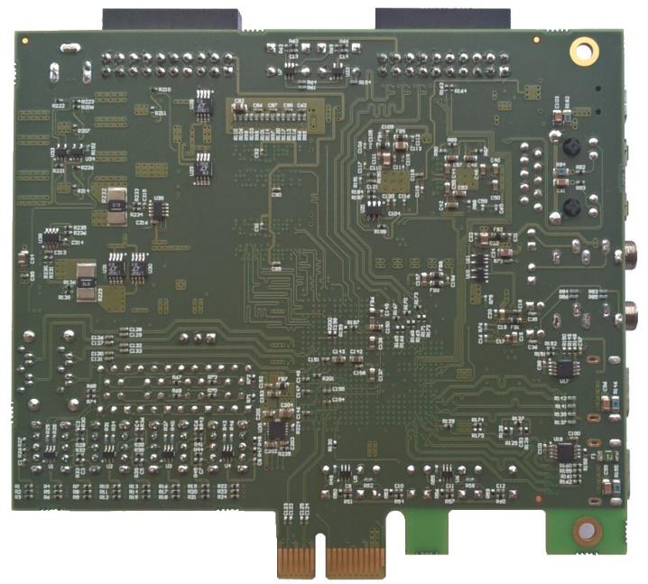 csatlakozó Xilinx Kintex-7 FPGA XC7K70T-1FBG676I Tápegység és teljesítménymérő 5 V / 3,3 V / 2,5 V / 1,8 V 1,5 V / 1,2 V / 1 V / 0,75 V 1 GB DDR3 SDRAM 512 Mbit