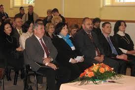 намештај и опрема). У пригодним говорима директори школа су су се осврнули на пређашње и будуће услове за спортски развој сенћанске омладине и изразили захвалност донатору.