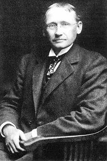F. W. Taylor (1856 1915) 1911: A tudományos menedzsment alapelvei 1.