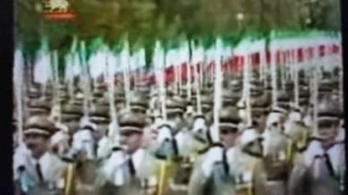 ازیکی ازنفراتی که بصورت قاچاق انسان به اشرف کشانده شده ونجار بود طرح ساختن شمشیرچوبی