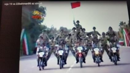زیرا نفربه نسبت تانکها وخودروهها وکم بود. بعضی نفرات بودند که چهارباردریگانهای مختلف رژه رفتند.