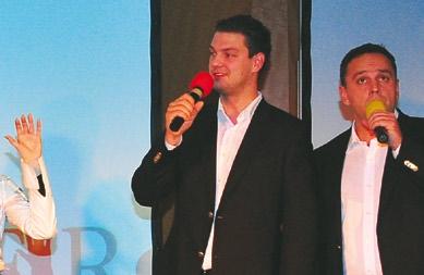Me rastin e përvjetorit Tanja Žagar dhe anëtarët e kuartetit Stiški kënduan këngën Gëzuar