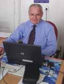 Toate aceastea au contribuit la setea mea de a cunoaște în adânc așezarea bănățeană. De aici a fost doar un pas până în a-l afla pe domnul doctor Petru Milea. Mai jos aflați povestea lui.
