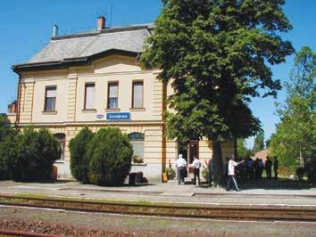 Kenderes, pusztulás helyett városi élettér! Előhát, vagy inkább Szent István Strandfürdő? Az állomáson 2013-ban megszűnt a szolgálat.