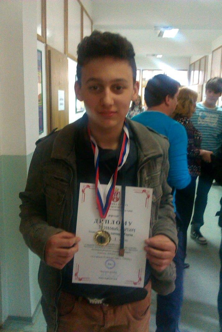 TIO/Műszaki oktatás Naš učenik Pijuković Martin osvojio je prestižno 1.mesto na državnom takmičenju održanog u Somboru 17. i 18.04.2015. Č E S T I T A M O!