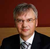 Artur Thernesz, Izvršni direktor za segment djelatnosti Rafinerije i marketing Artur Thernesz je međunarodno priznati kemijski inženjer i menadžer koji je u rafinerijskom poslovanju naftne industrije