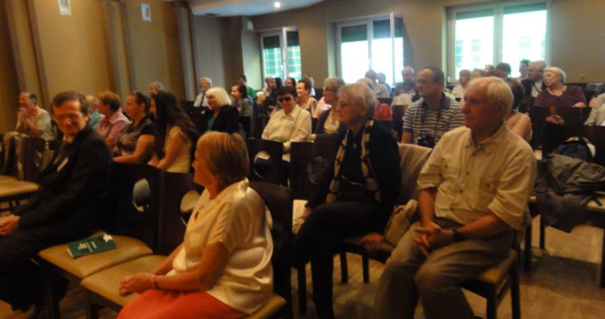 Witbrodt ke li klopodu atingi ties oficialigon en la Pola Sejmo pri tio ke Pollando agnoskas Esperanton kaj ties atingojn kiel kulturan heredaĵon de Pollando. pola movado povos labori pli efike.