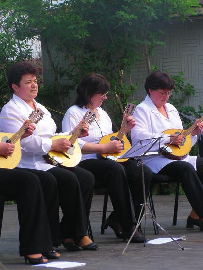 Kalendárna časť 21 Mandolinový orchester v Slovenskom Komlóši