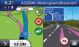 MŰHOLDAS NAVIGÁCIÓS RENDSZER Az integrált, műholdas Garmin navigációs rendszer segít megtalálni úti célját, és a valós idejű forgalmi információknak (TMC) köszönhetően mindig a