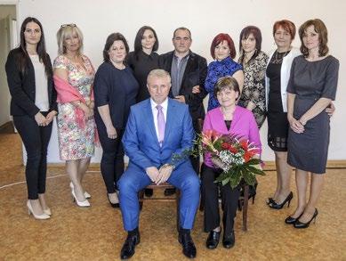 Az ünneplő pedagógusokat az idén március 28-án köszöntötte községünk polgármestere, Gőgh Ferenc és Polgári Ügyek Testületének tagjai.