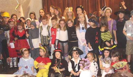 és Kovács Ádám tanítványa Németh Ramóna tanítványai Blahunka Adrienn, Kovács Anita és Freisinger Daniella Filipe Adrienne tanítványai Ángyán Eszter