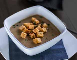 Levesek Soups Mátrai erdőnek gombája tejfeles