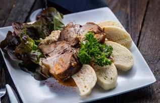 Disznónak legjobb étkei Pork dishes Ínyenc ropogósra sütött csülök, ahogy a