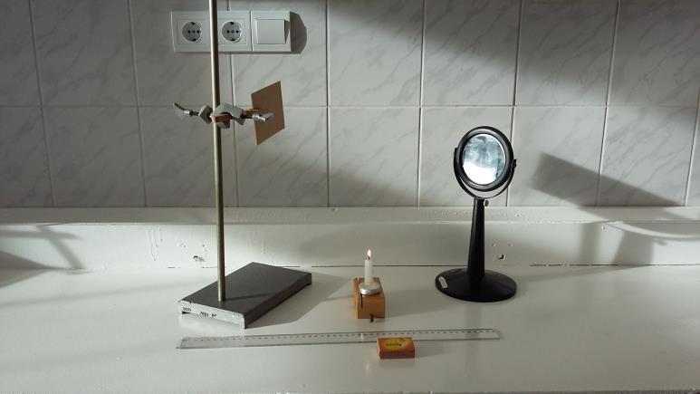 15. Homorú tükör képalkotása Homorú tükörben vizsgálja néhány tárgy képét! Tapasztalatai alapján jellemezze a homorú tükör képalkotását mind gyakorlati, mind elméleti szempontból!