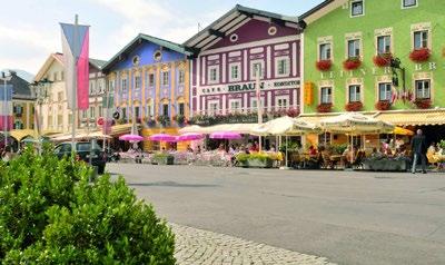 Városnézés a gyönyörű hegyek fekvő tiroli fővárosban, Innsbruckban: Mária Terézia utca, Diadalív, Aranytető, várostorony, Hofkirche, Hofburg. Szabadprogram.