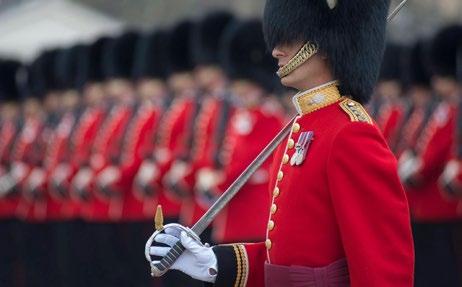 27 London REPÜLŐVEL Találkozás a repülőtéren, úti okmányok ellenőrzése után csomagfeladás és becsekkolás. Indulás a londoni járattal.