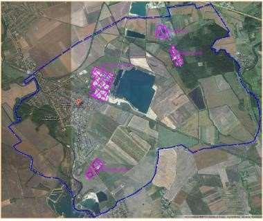 Forrás: www.maps.google.com A külterületek nagyrészt az ipari, valamint mezõgazdasági területeknek adnak helyet.