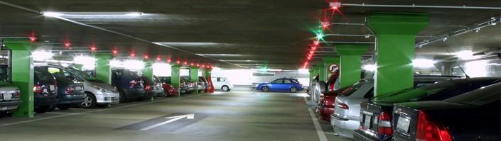 A parkolási-irányítási rendszer kiépítésének feltételei: a rendszerbe belépni szándékozó parkolási létesítmények együttműködési szándéka, adatszolgáltatás (mérések, forgalomszámlálás, kikérdezés