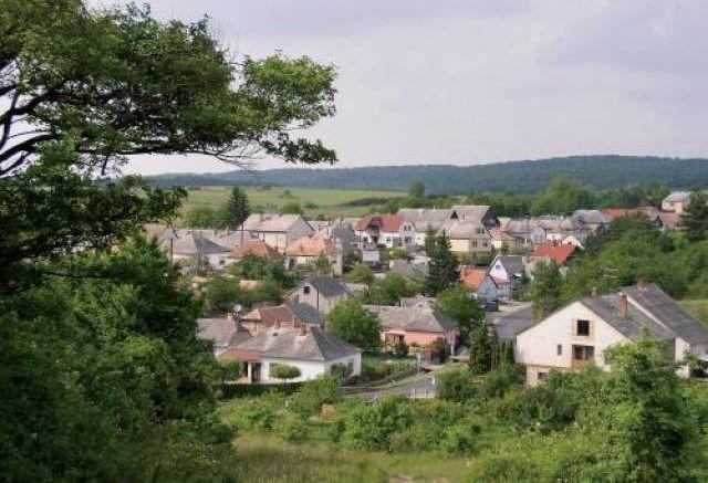 5 ÉPÍTÉSZETI ÚTMUTATÓ Arra a kérdésre, mitől szép egy lakóház, nem lehet egy mondatban válaszolni.