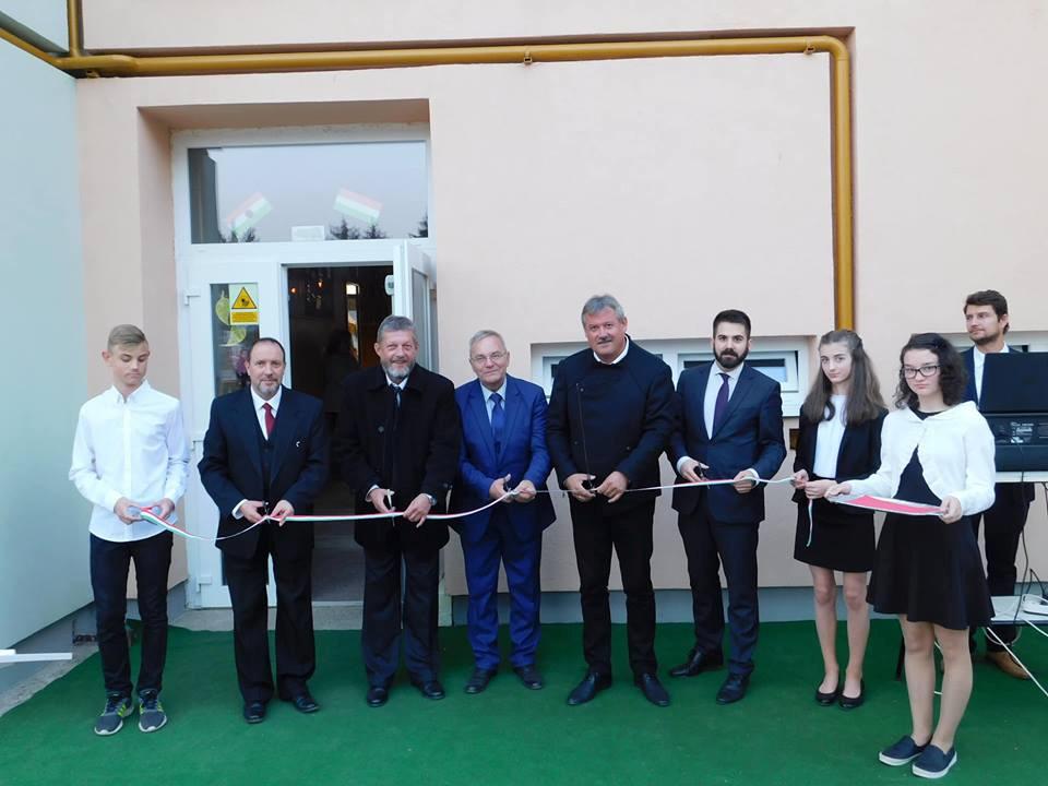 Zsolt országgyűlési képviselő, Dr. Balázsy Péter megyei jegyző.