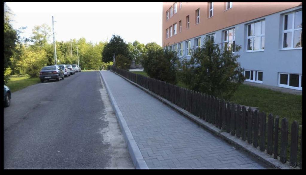 100 m járda, 15 db parkoló buszmegálló