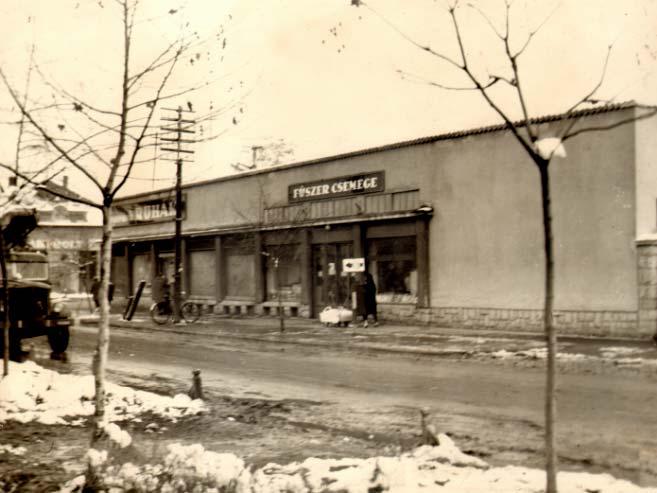 Az 1958-ban épült ruházati és fűszer bolt. 1958 A finkei általános iskola építése, amelynek 4. Számú Állami Általános Iskola volt a neve.