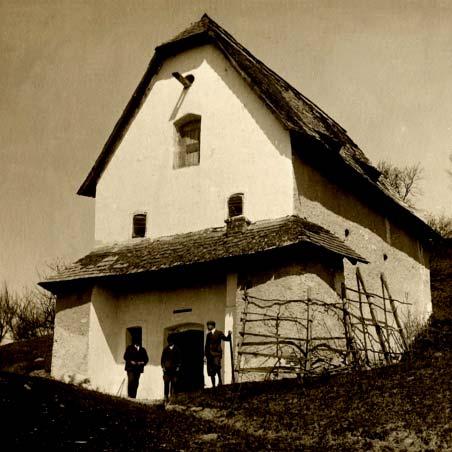 2014 Felújították és bővítették a Mátyás Óvoda és Bölcsőde 1969-ben épült épületét. 2015 Elkészült a gimnázium mögött az élő füves pálya és lelátója.