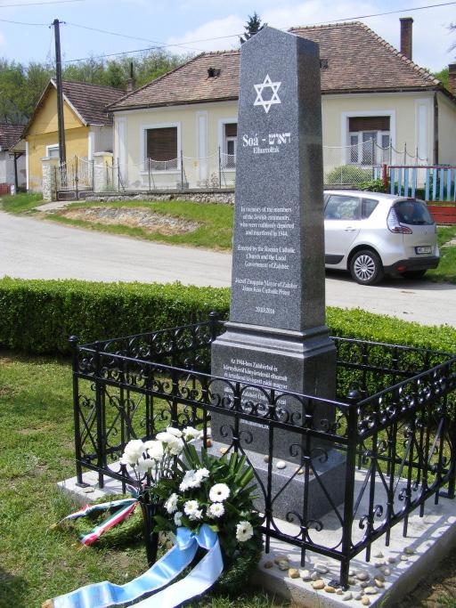 jövőjéről május 18-án az Ifjúsági Kereszténydemokrata Szövetség, az EMIH ifjúsági szervezete ( ÁTID) és a Párbeszéd Háza rendezvényén. A telt házas beszélgetésről a magyar sajtó jó része is beszámolt.